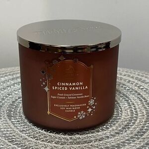 BBW Cinnamon Spiced Vanilla 3 Wick Scented Candle NWT